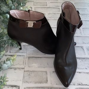 Salvatore Ferragamo Brown Pointy Toe Leather Ankle